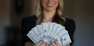 Jak nazywa się wynagrodzenie za pracę?